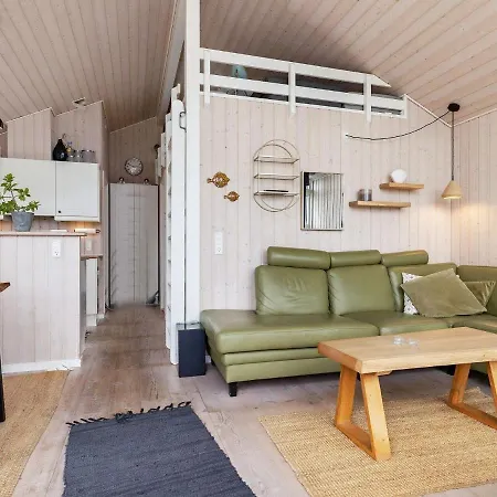 5 Person Holiday In Ferienhaus *
