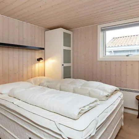 5 Person Holiday In Ferienhaus *